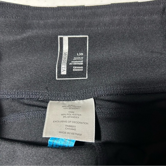 Mondetta Black Bike Shorts with Compression Fit size medium - Picture 2 of 8